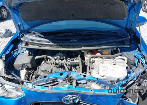 2016 Toyota Prius C Two z USA, uszkodzony, nr VIN JTDKDTB34G1139915